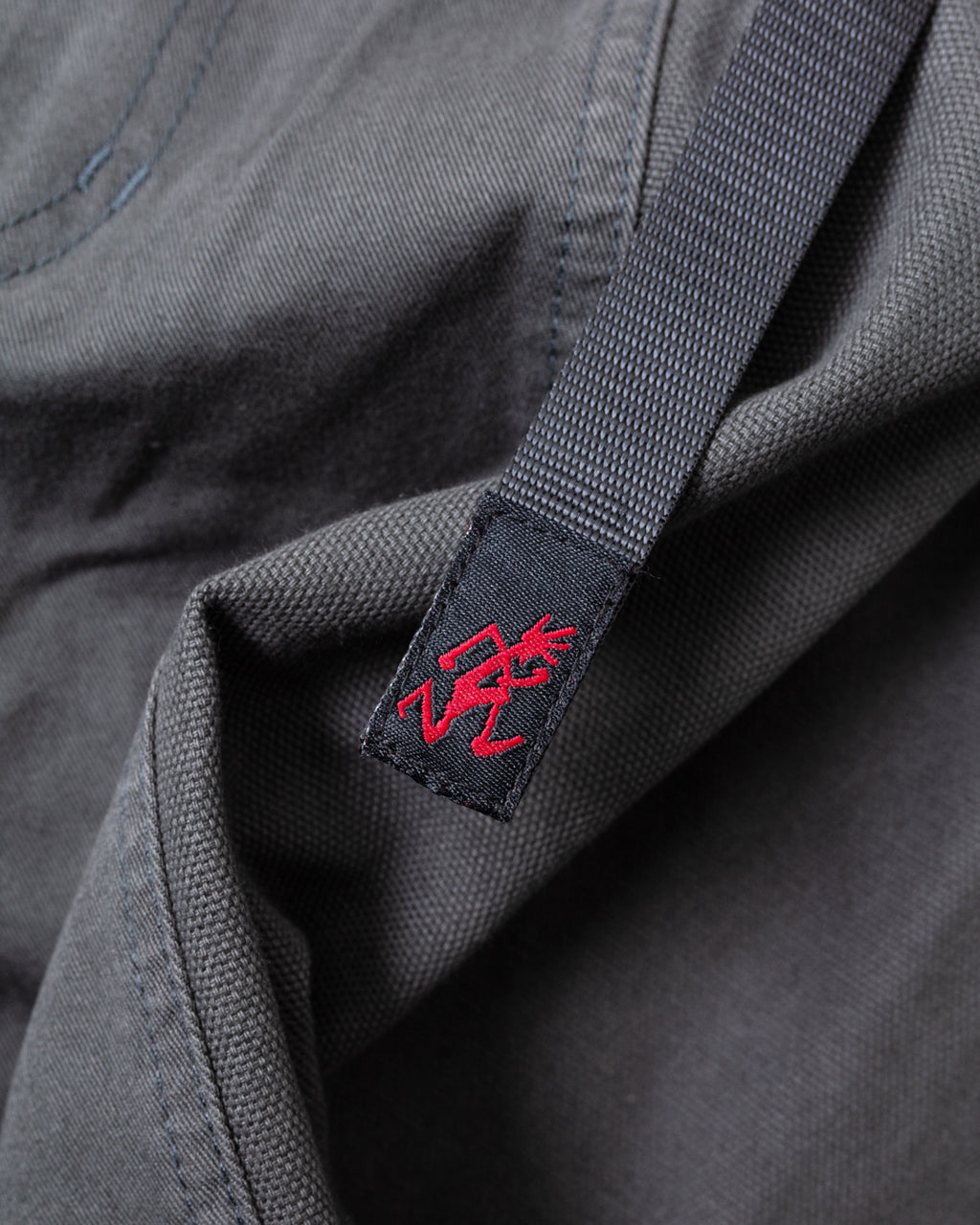 Gadget Short Smokey Grey