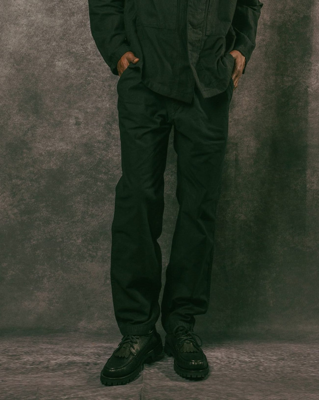 Twill Stretch Tapered Easy Pants - Black