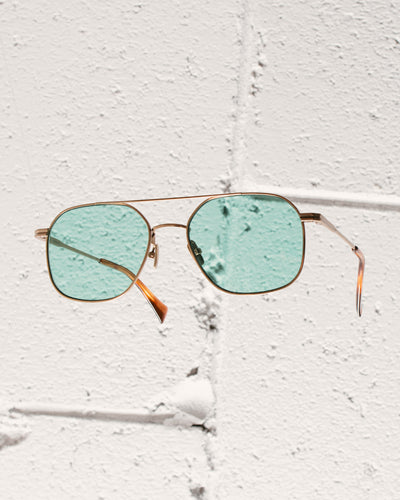 Spyre 54 - Satin Japanese Gold/Moonmist
