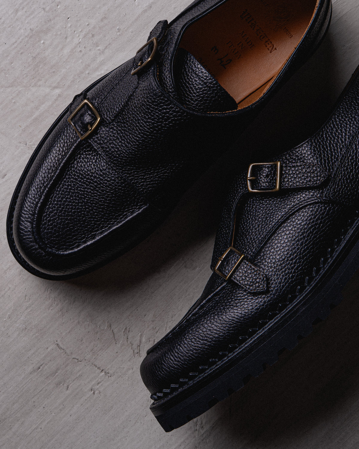 Double Monk Strap T Pale Black