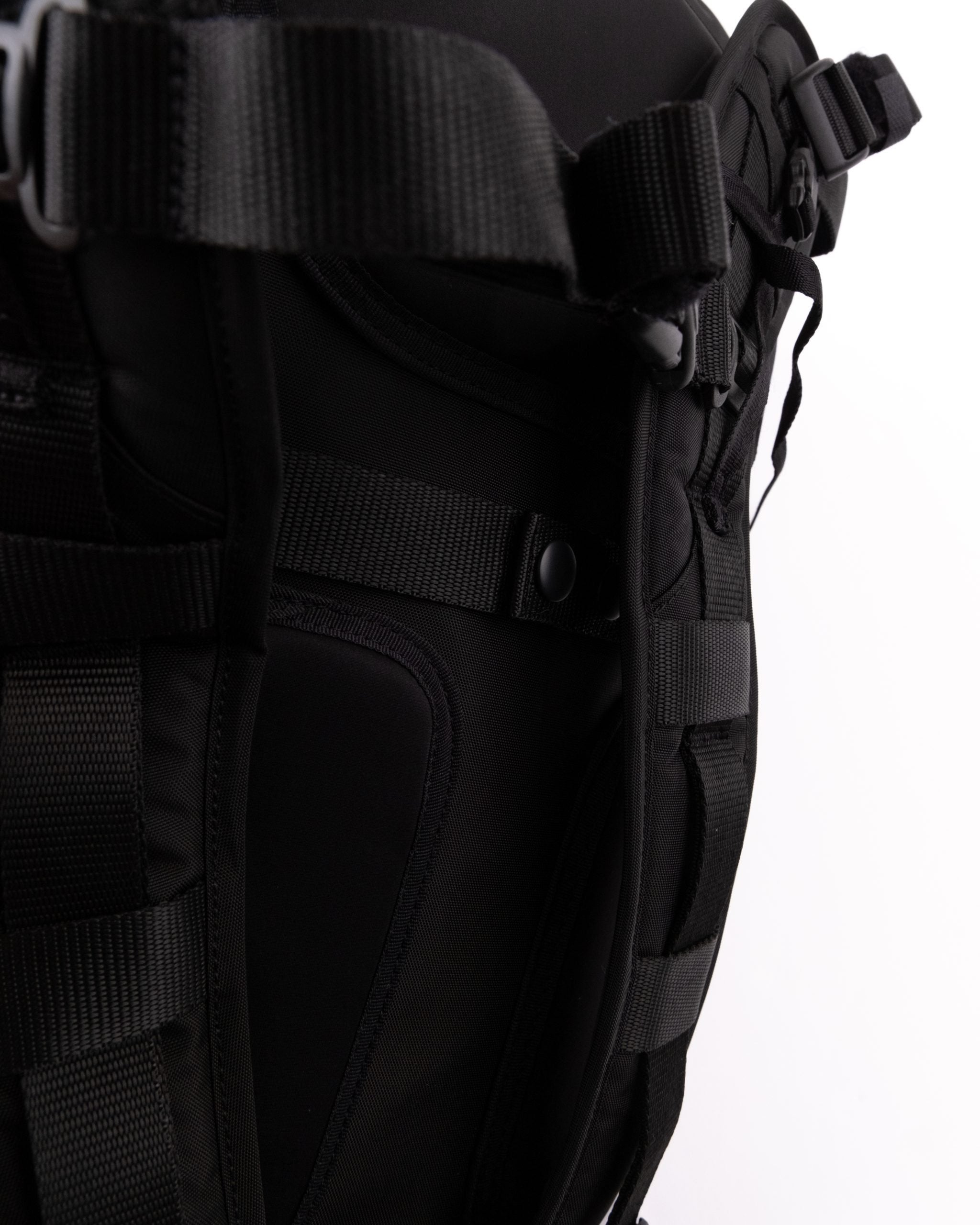 420 re/cor Travel Backpack - Black