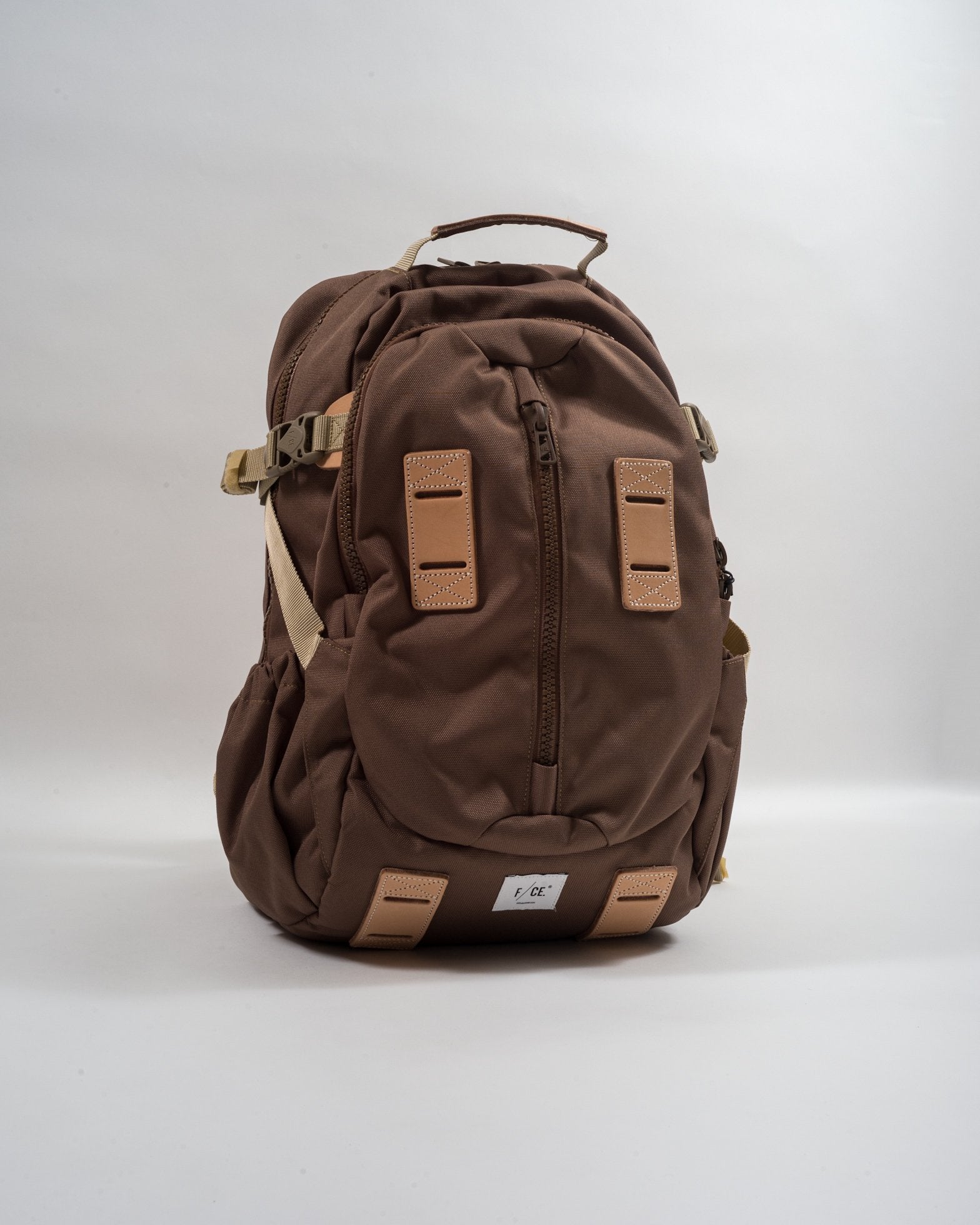 モ*空様 新品未使用　23-24FNTC TNT C 139 Brownソールカ 950 Travel Backpack - Coyote – Uncle Otis Clothing