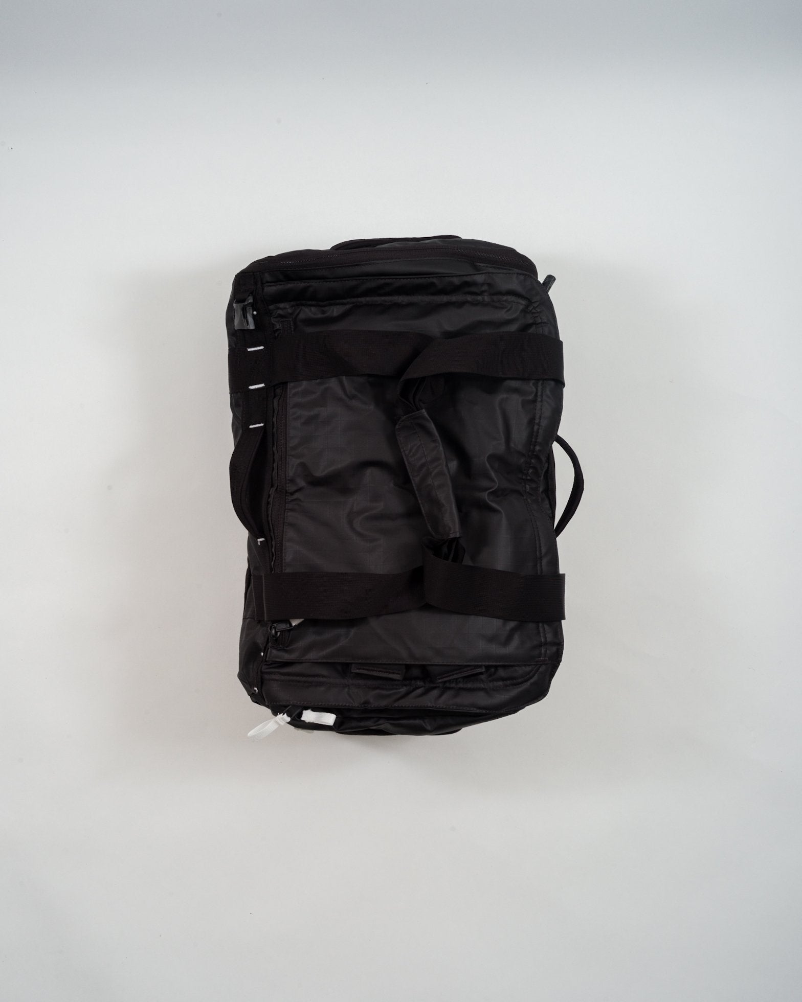 Base Camp Voyager 62L - TNF Black/ TNF White