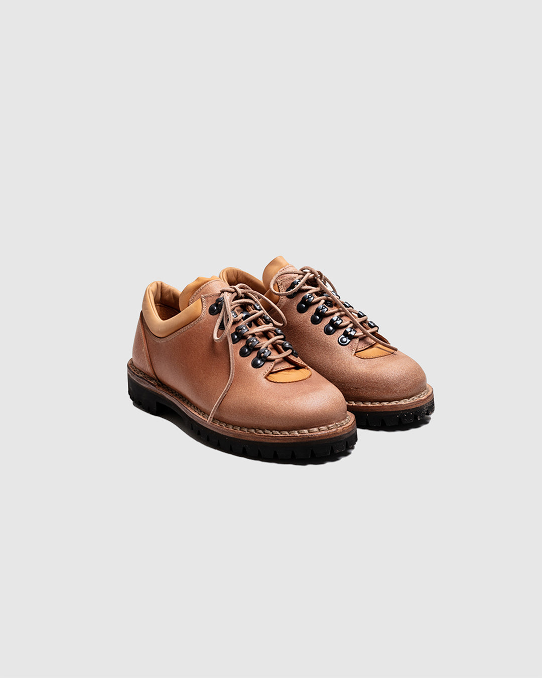 Mt. Fiore w/ Cortina Sole Vacchetta Natural Reverse