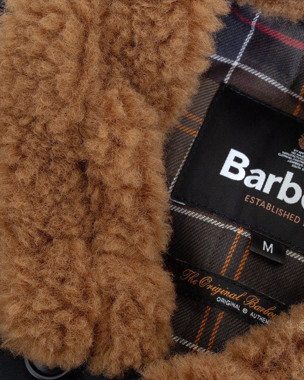 Macklow Wax Jacket Navy - BARBOUR