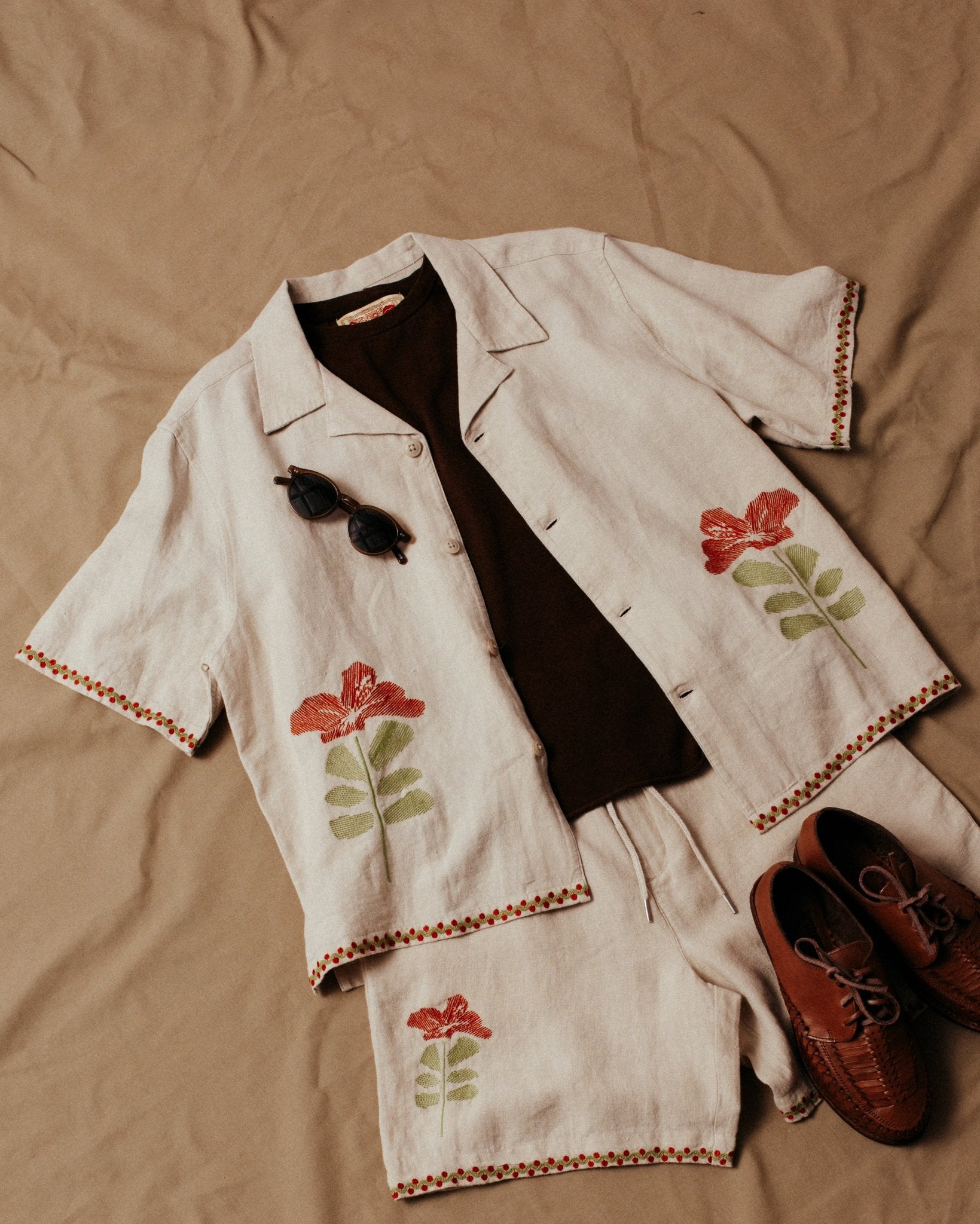 Veloso Shirt - Embroidered Floral Sand - FAR AFIELD