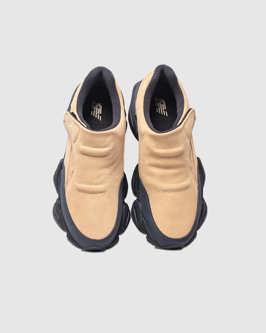 U8040UOG - Beige/ Sandstone - NEW BALANCE