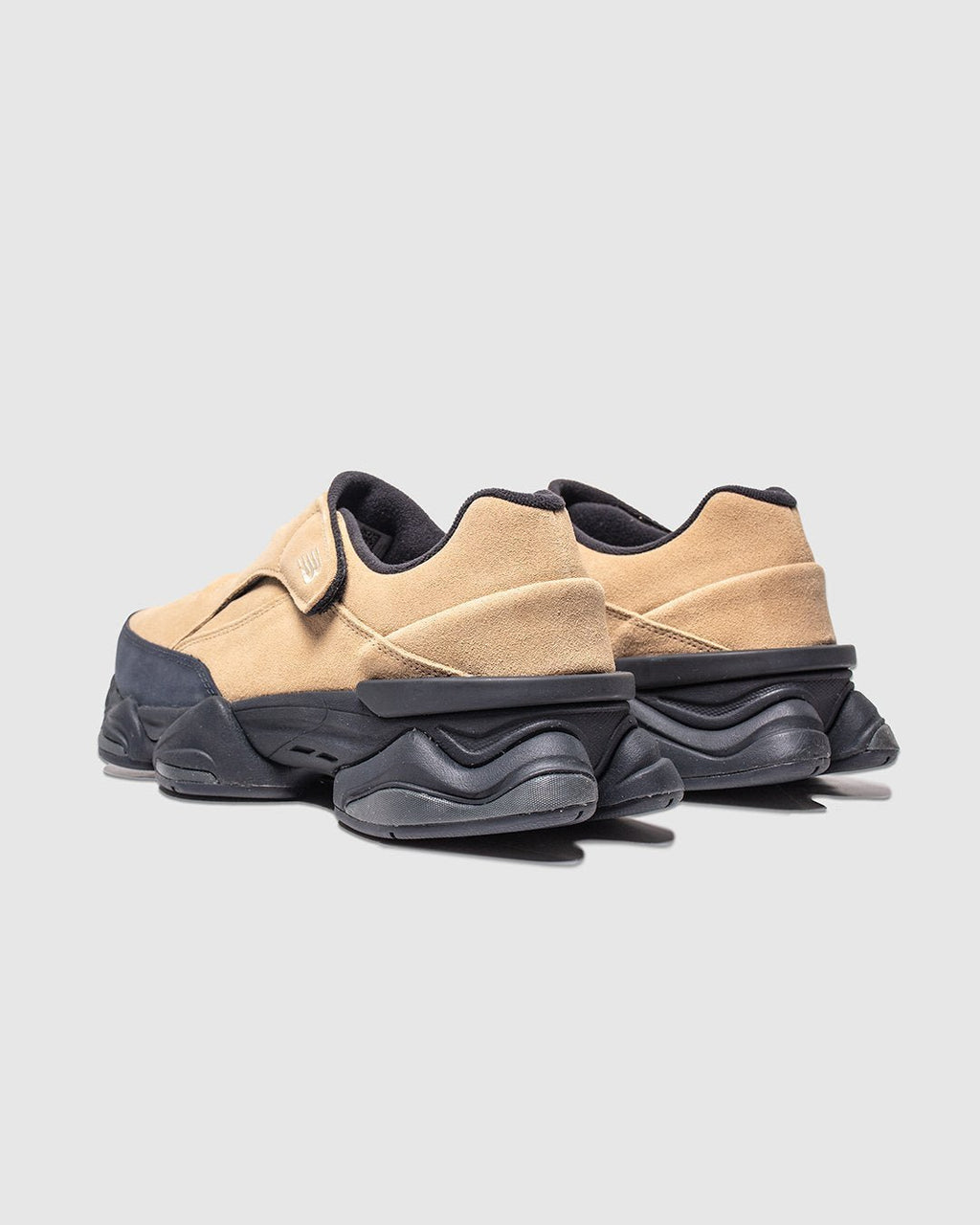 U8040UOG - Beige/ Sandstone - NEW BALANCE
