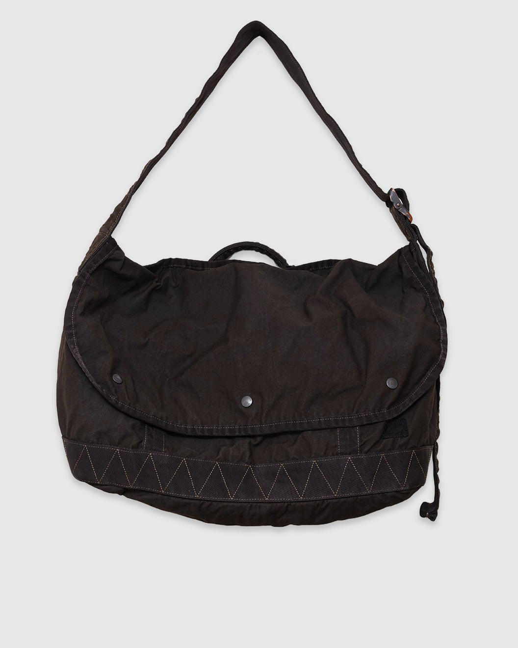 Crag Messenger Bag (L) Olive - PORTER