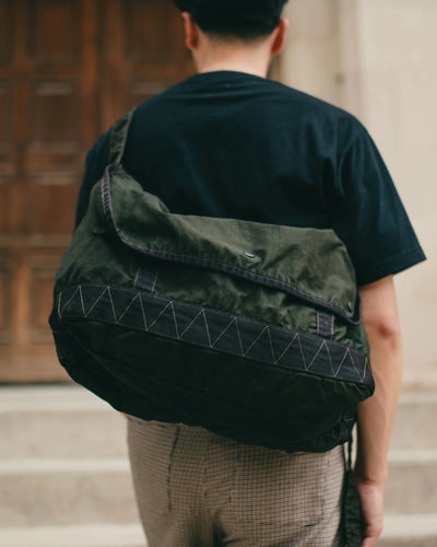 Crag Messenger Bag (L) Olive - PORTER