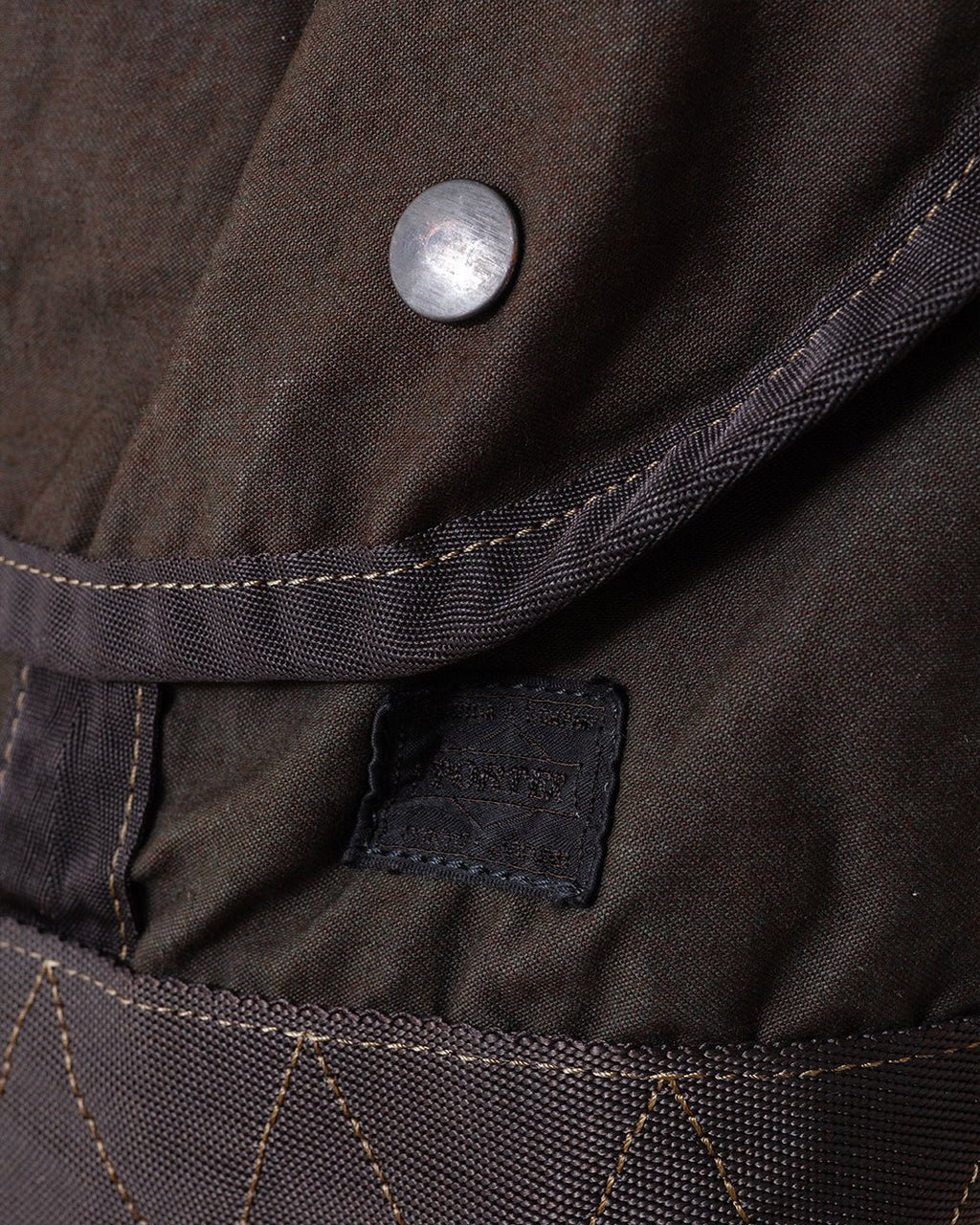 Crag Messenger Bag (L) Olive - PORTER