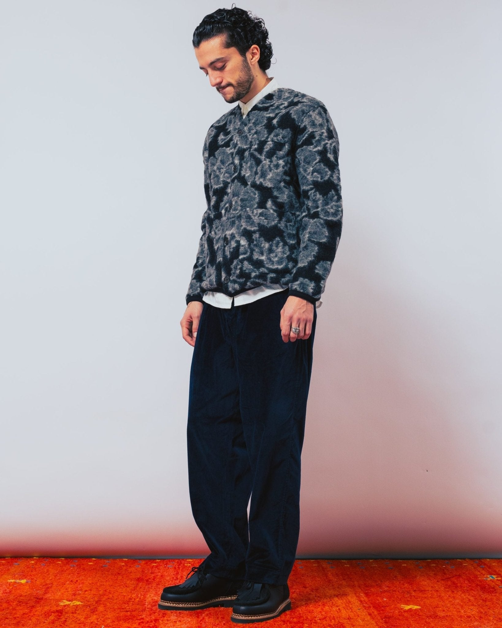 Cardigan Flower Fleece Charcoal - UNIVERSAL WORKS