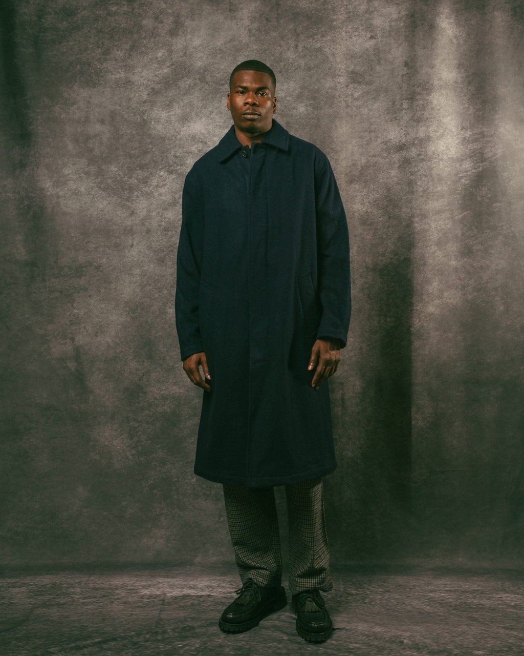 Mac Coat Navy Mowbray - UNIVERSAL WORKS