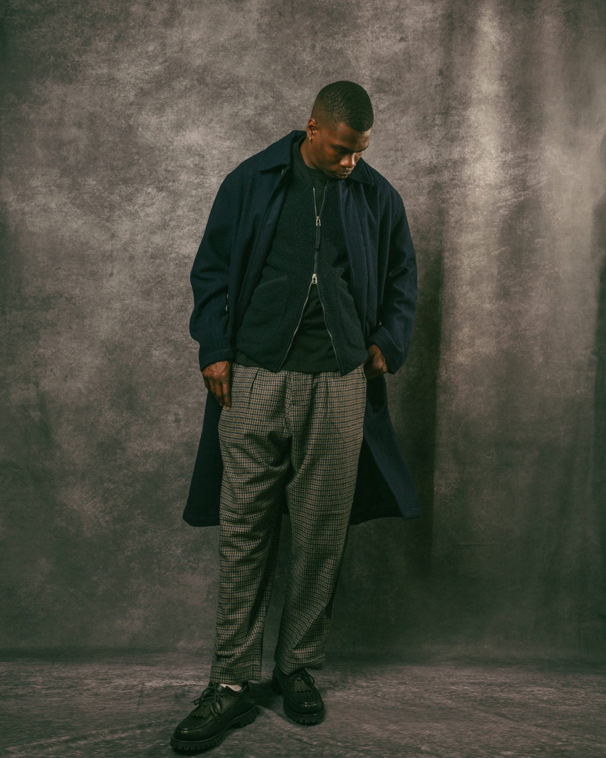 Mac Coat Navy Mowbray - UNIVERSAL WORKS