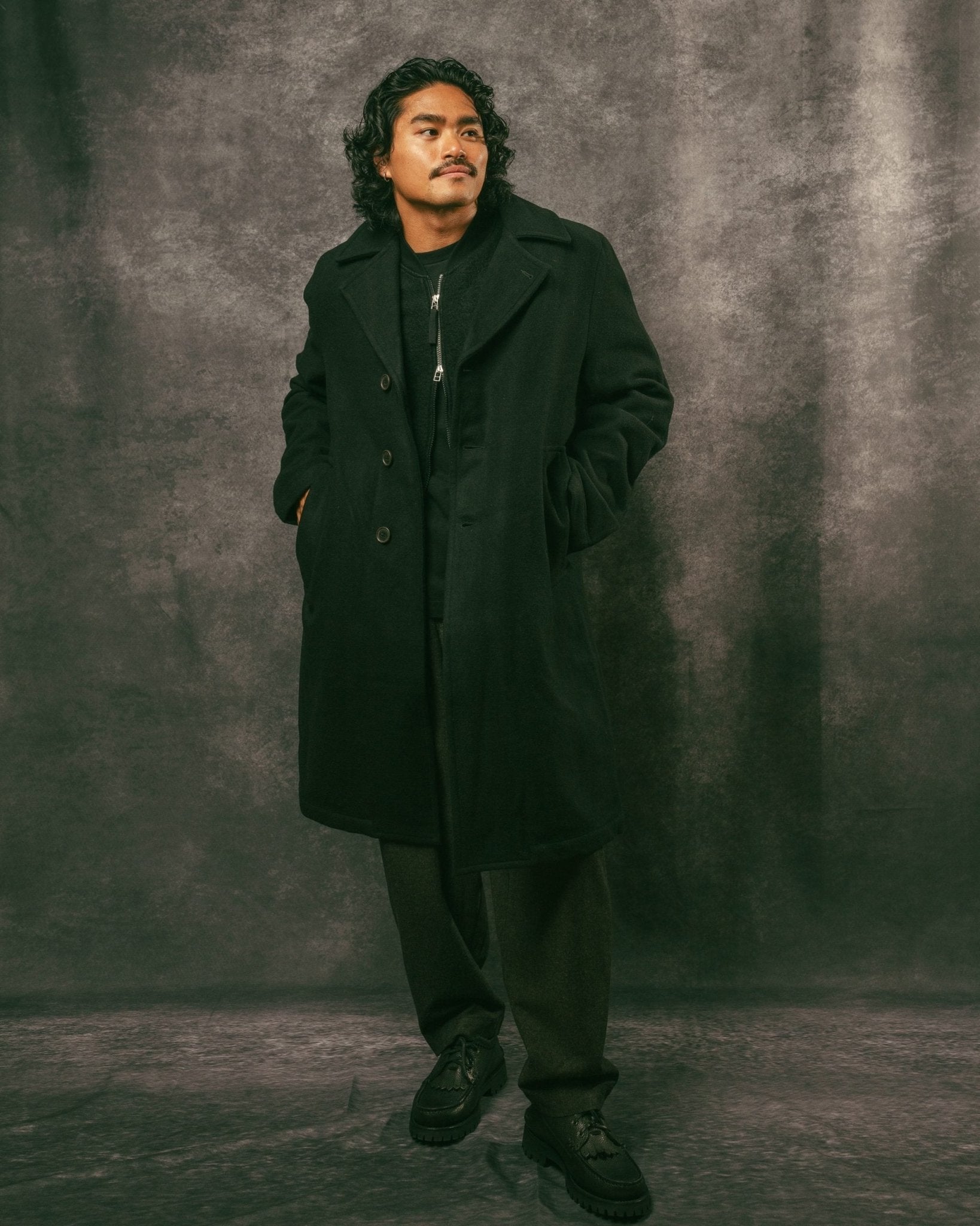 Manhattan Coat Black Mowbray - UNIVERSAL WORKS