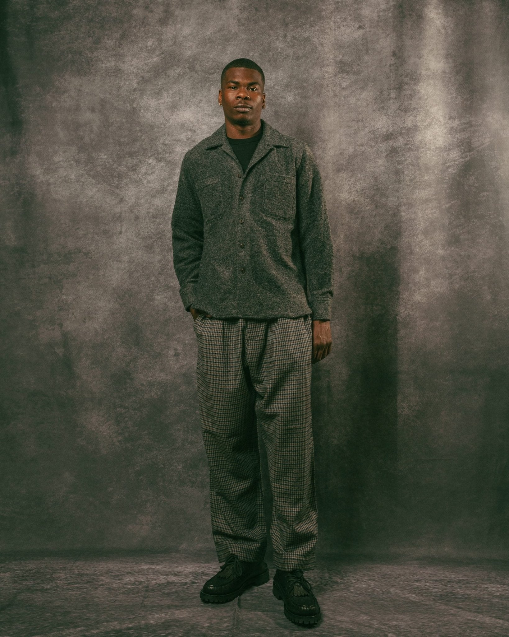 Oxford Pant Charcoal Houndstooth Wool Mix - UNIVERSAL WORKS
