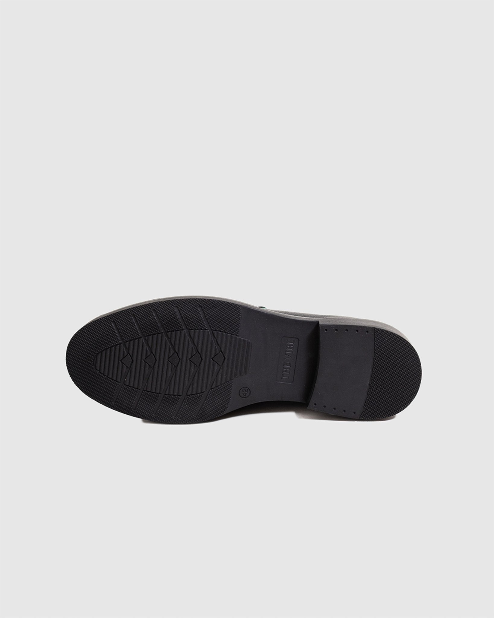 Howee Vale Black Grain Leather - VINNY'S