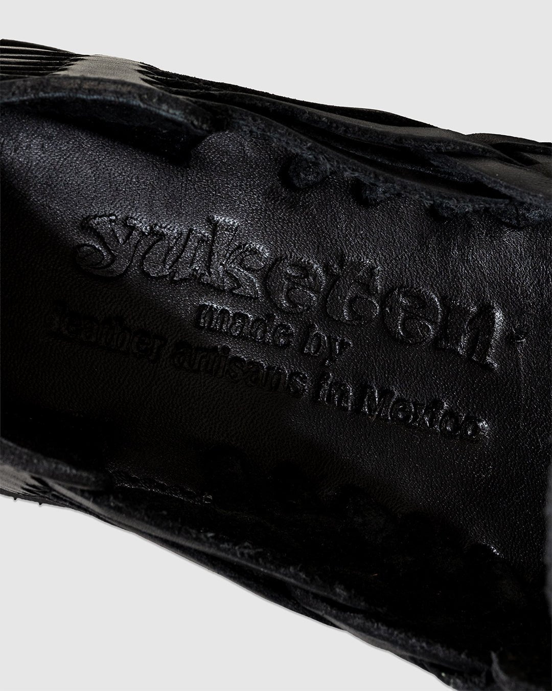 Alejandro Black - YUKETEN